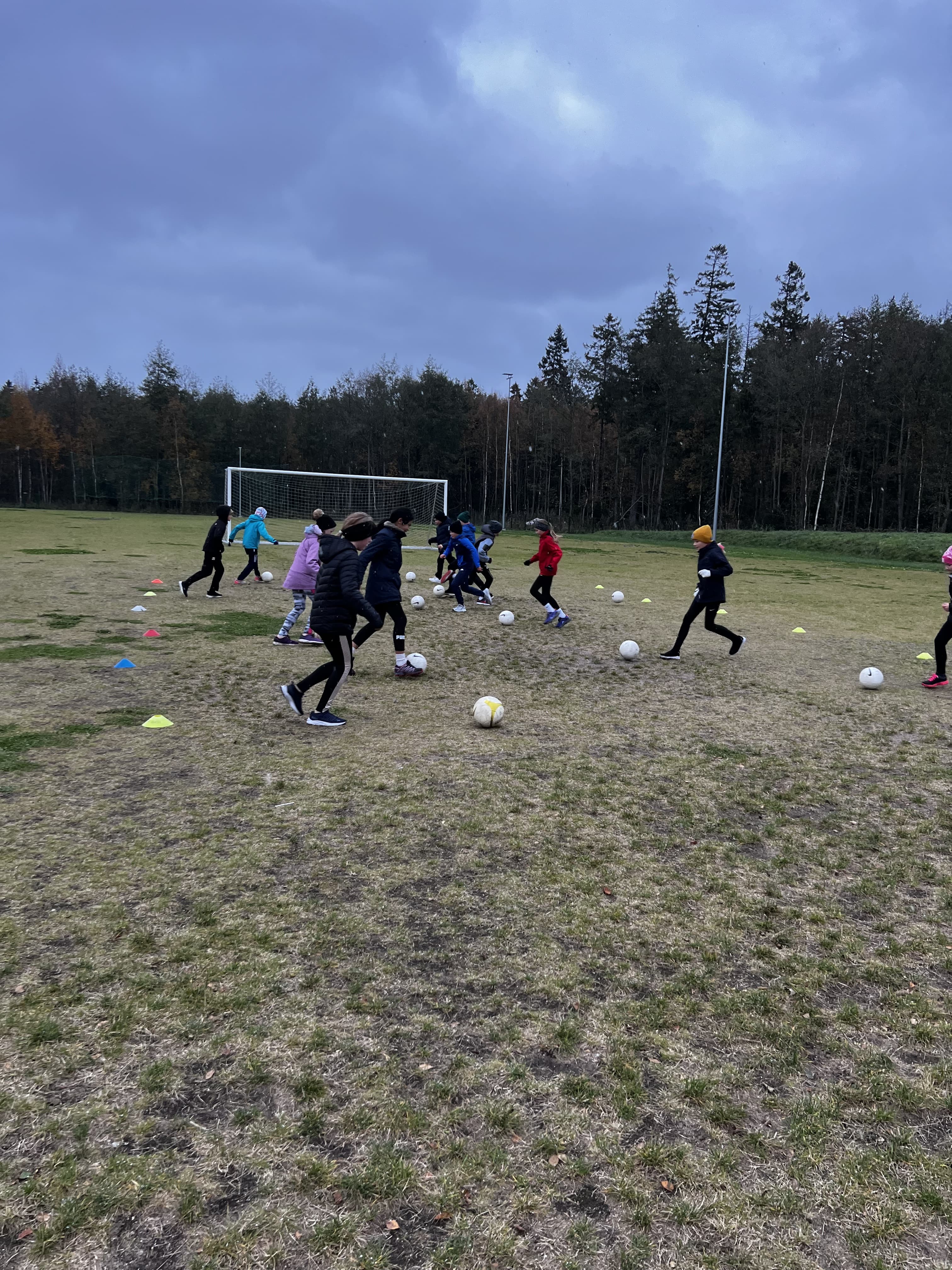 Mängime jalgpalli igal võimalusel
