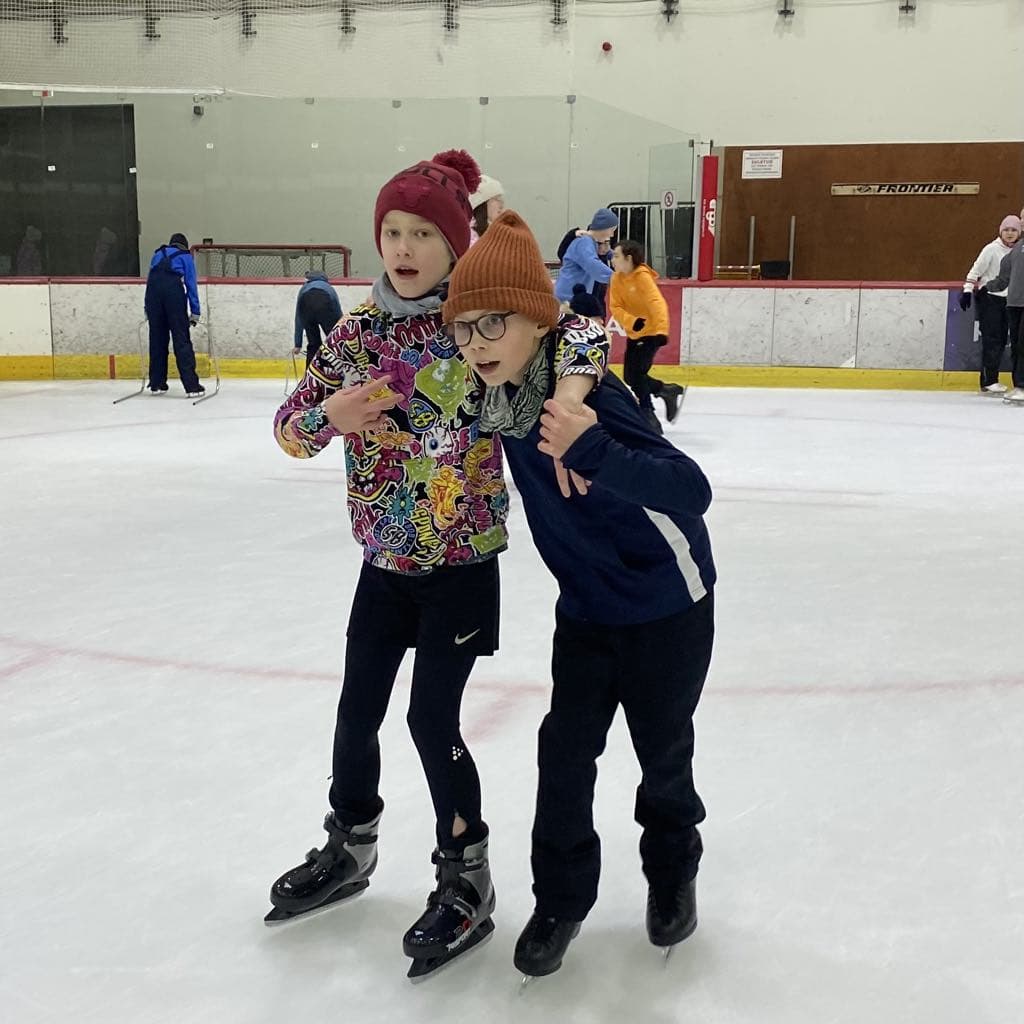 Koolipere uisupäev Tondiraba Jäähallis